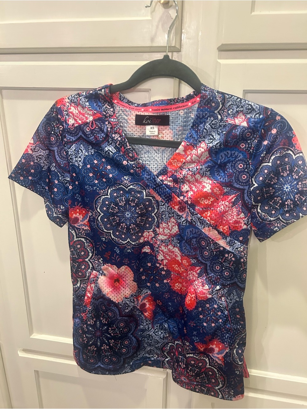 koi Navy Floral-Print Short Sleeve Scrub Top with Pink Accents